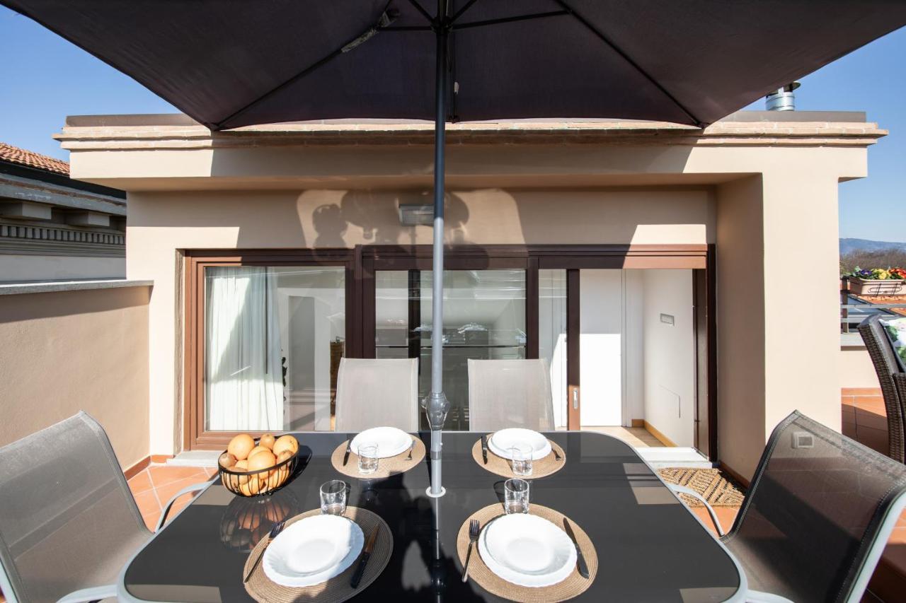 Rooftop Delight With Terrace Lucca Dış mekan fotoğraf