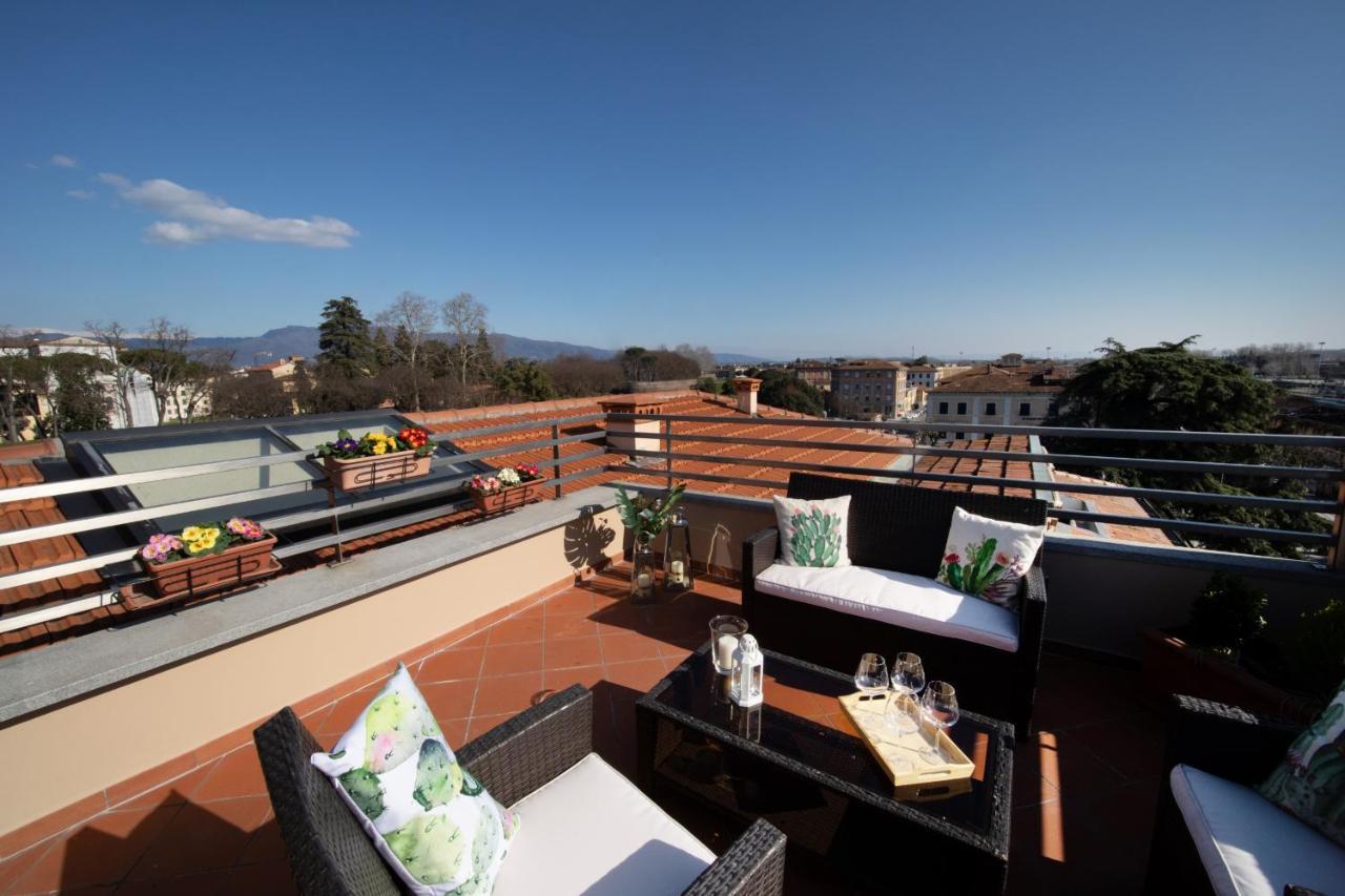 Rooftop Delight With Terrace Lucca Dış mekan fotoğraf