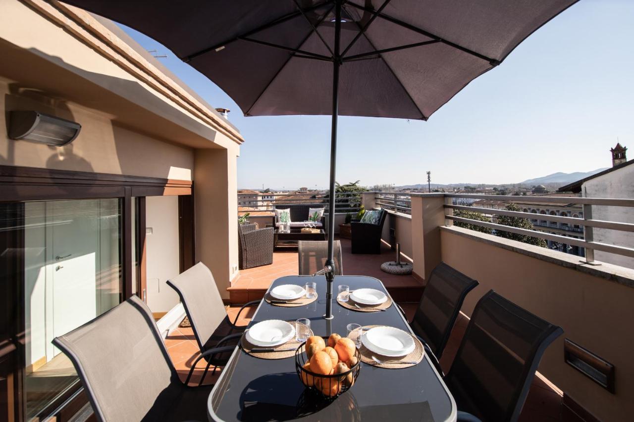 Rooftop Delight With Terrace Lucca Dış mekan fotoğraf