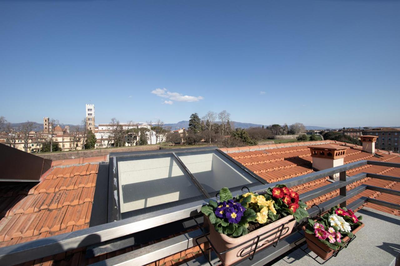 Rooftop Delight With Terrace Lucca Dış mekan fotoğraf
