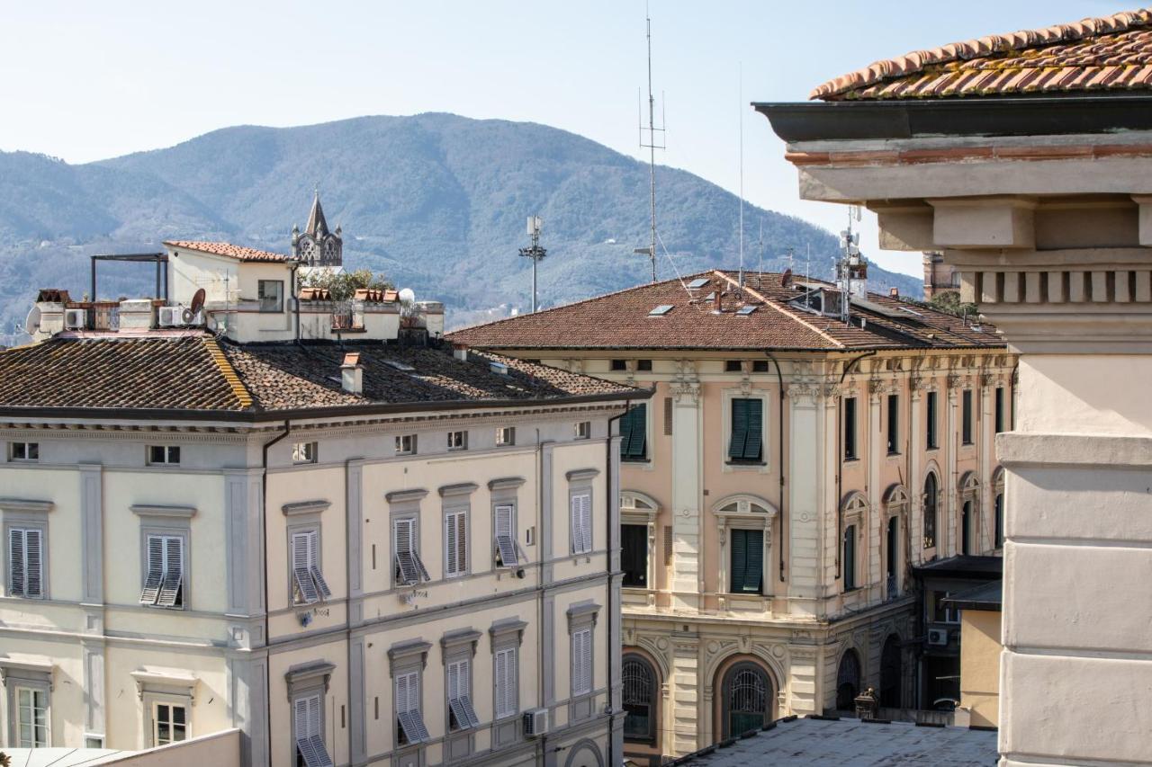 Rooftop Delight With Terrace Lucca Dış mekan fotoğraf